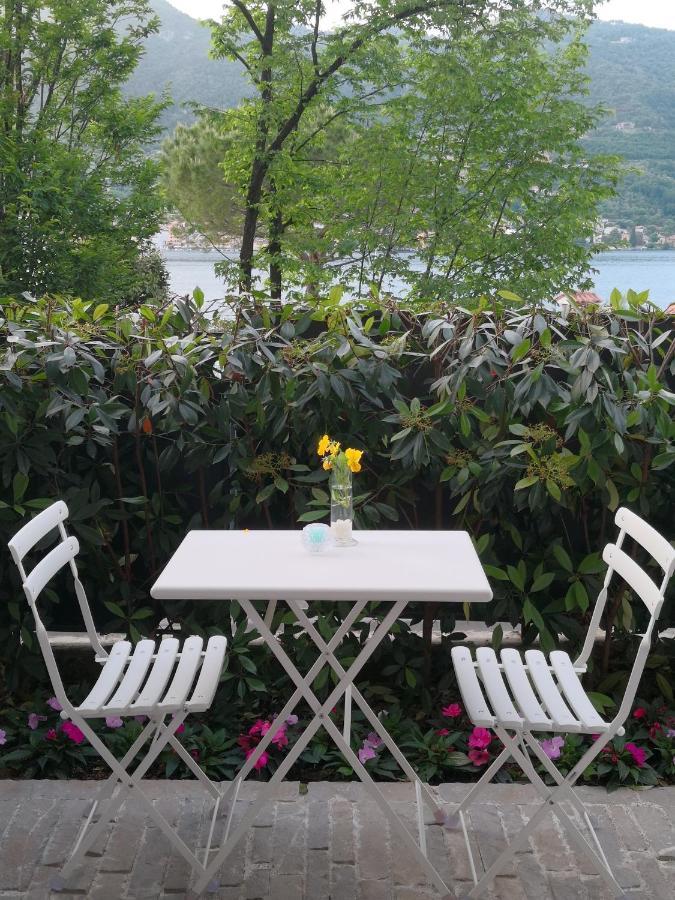 B&B Le Farfalle San Felice del Benaco Esterno foto